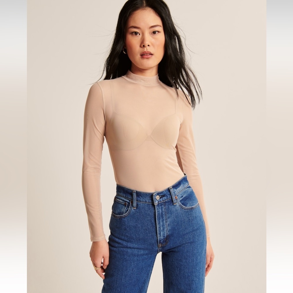 Mesh Mockneck Top